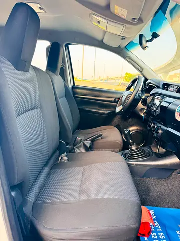 صورة 15 لـ 2018 Toyota HILUX
