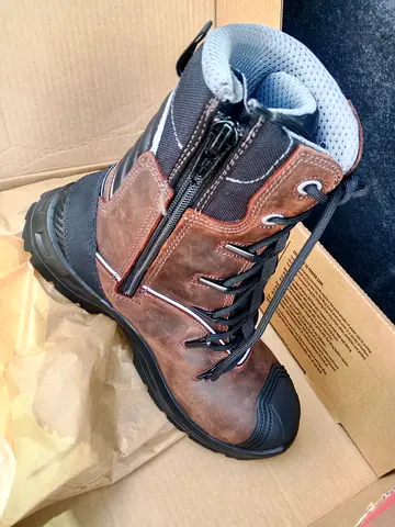 Red wings Shoes Size 43 and 44