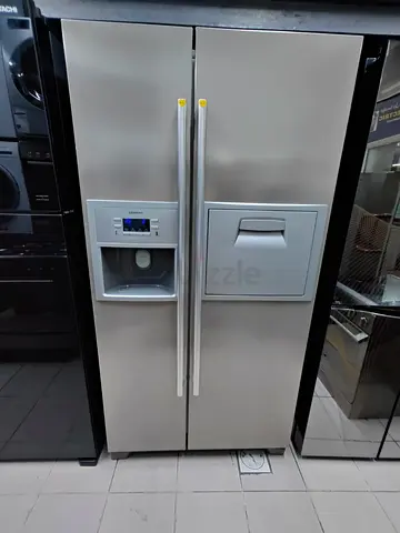 Siemens latest model side by side refrigerator with water depanser and ice maker mini bar ahasham