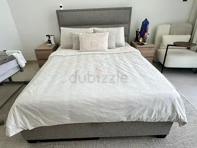Bed Queen size with storage