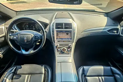 2020 Lincoln MKZ photo 9