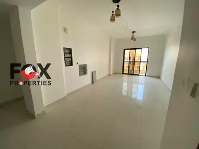 ارقي واكبر شقة بالويهات 3 | اول ساكن بناية جديدة | تشطيب متميز جدا | غرفة غسيل | بلكون | مساحة كبيرة جدا
