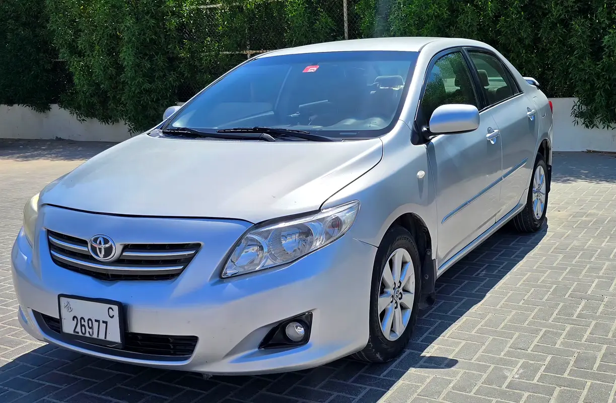 Toyota Corolla 2008 — photo 1 of 14