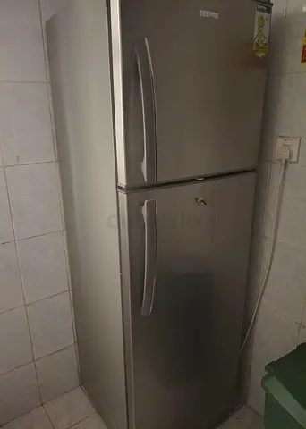 GEEPAS FRIDGE FOR SALE