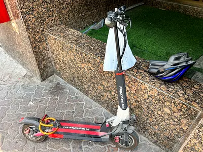 Used Kugoo/Kick Scooter — Electric Scooter in Good Working Condition 3 gears and very good battery