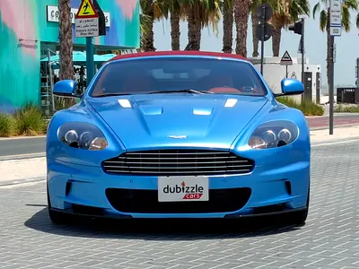 2011 Aston Martin DBS 照片 2
