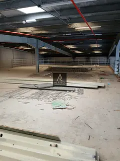 Warehouse - Mezzanine - 12,000 sq ft - Suitable for all activities