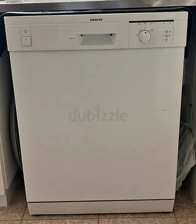Dish washer