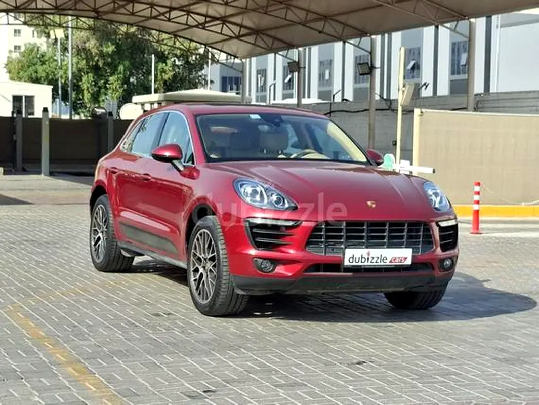 Porsche Macan 2016 — photo 1 of 12
