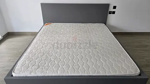 king size medicated mattress for sale(no frame)