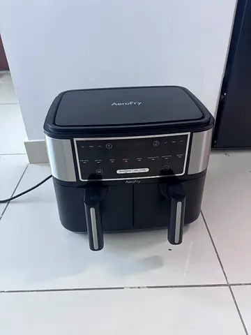 AeroFry Dual Basket Air Fryer – Like New (Only 3 Months Old)