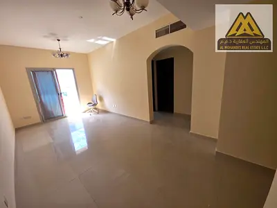غرفتين وصالة بالحميدية بجوار سيتي سنتر مساحة كبيرة وبلكونة وإيجار 36000 على 4 دفعات موقع مميز قريب من كل الخدمات