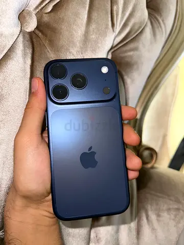 iphone 17 pro 256gb blue color tdra used like new