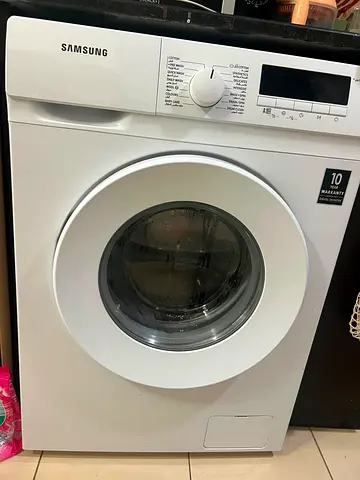 Selling my Samsung 7KG front-load washing machiine, pick up only ,Asking price : 500AED.
