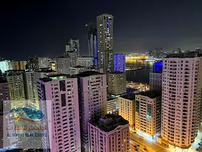 متاح الان شقه غرفه وصاله 2 حمام مفروشه للايجار الشهري في منطقه الخان الشارقه برج الروزالسعر 3800 شامل انترنت