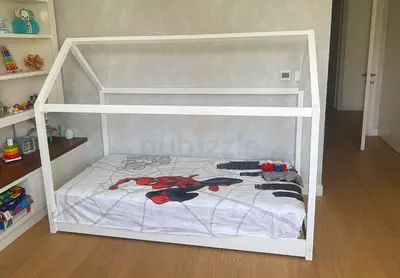 Home Center White Kids House-Frame Single Bed (Good Condition)