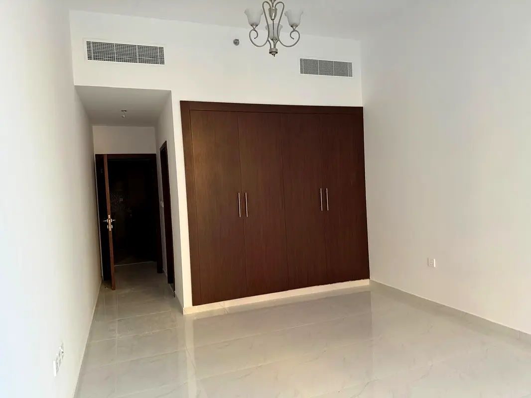 //VACANT FLAT//2 BEDROOMS//NEAR MOE METRO//FOR 👨‍👩‍👧 //SPACIOUS//