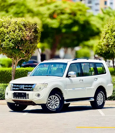 Mitsubishi Pajero GLS 2012 GCC Specs - Excellent Condition