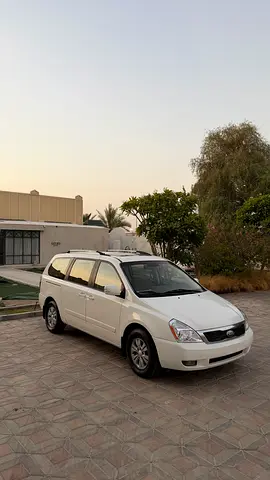 Kia Carnival 2013 EX | GCC Specs | Family Van