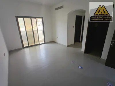 شقة بسعر مميز وموقع حيوي قريب من السوق الصيني ومخارج دبي والشارقة بإطلالة مفتوحة في الجرف 3 عجمان