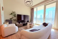 Park View | Spacious Unit | Vacant