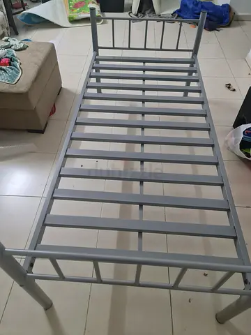 Single steel bed