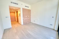 Ready to move in Mid floor Well maintained