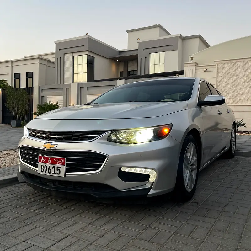 Chevrolet Malibu 2016 — photo 1 of 14