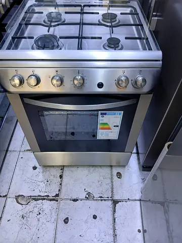 Hoover four burner full gas cooker size 60cm