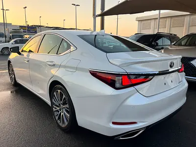 2020 Lexus ES-SERIES 缩略图 7