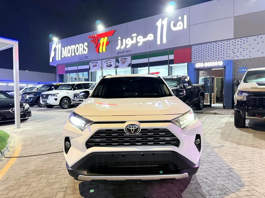 Toyota Rav 4 2020 — photo 1 of 14