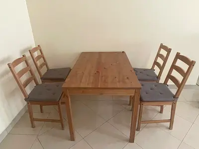 Dinning Table