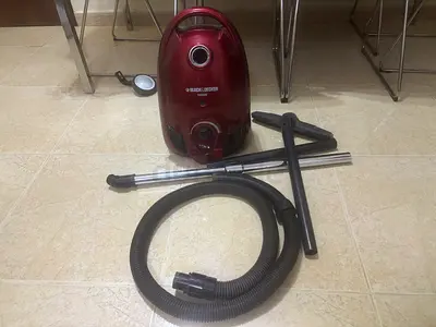 Black Decker 1600W Canister Vacuum Cleaner - Good Working Condition