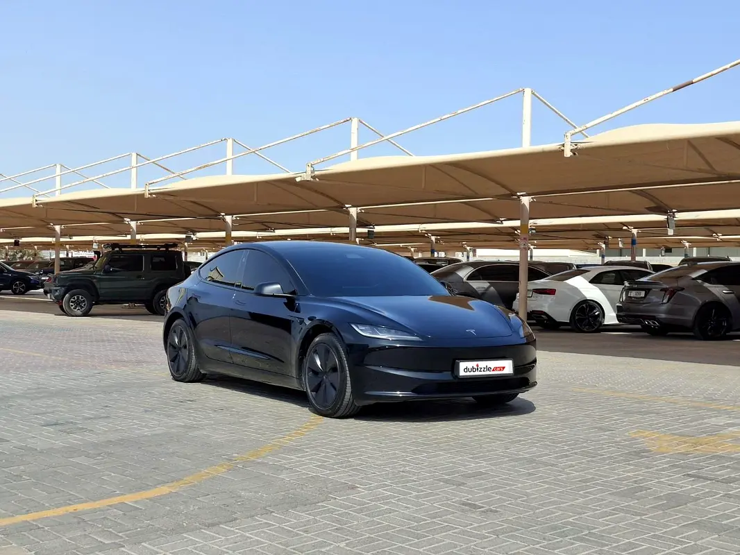 Tesla Model 3 2024 — photo 1 of 14