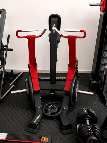 Plate loaded Row machine