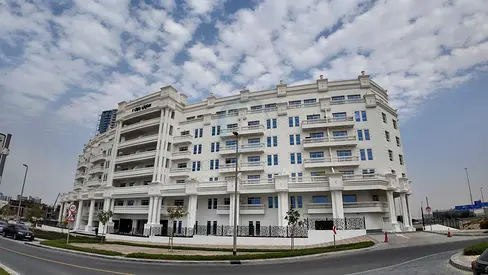 Art Deco Lobby View | 2BR Apartment | Syann Park 1 Arjan