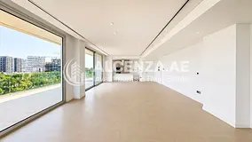 Prime Location | Corner Unit | Walk to The Bay