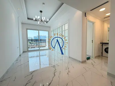 HUGE LAYOUT | L-SHAPE BALCONY | VACANT