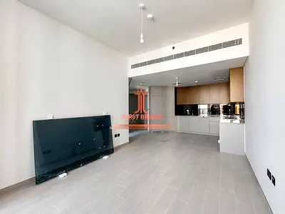 Mid Floor | Creek / Lagoon View | Modern Living