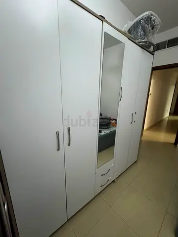 White 5-Door Wardrobe with Mirror and Drawers - Good Condition