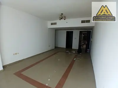 شقة 3 غرف وصالة بإطلالة بحرية مع باركن مجاني وغرفة غسيل وخزائن حائط وتكييف مركزي بالقرب من كورنيش عجمان