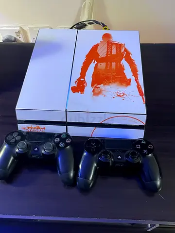 Sony PlayStation 4 White Division Special Edition Console with 2 Controllers and games