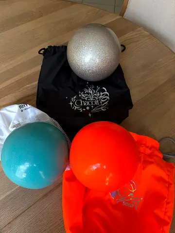 Set of 3 rhythmic gymnastics balls — used, good condition