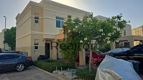 Well-Maintained | 2 Bed Single Row | Corner Unit | For SALE