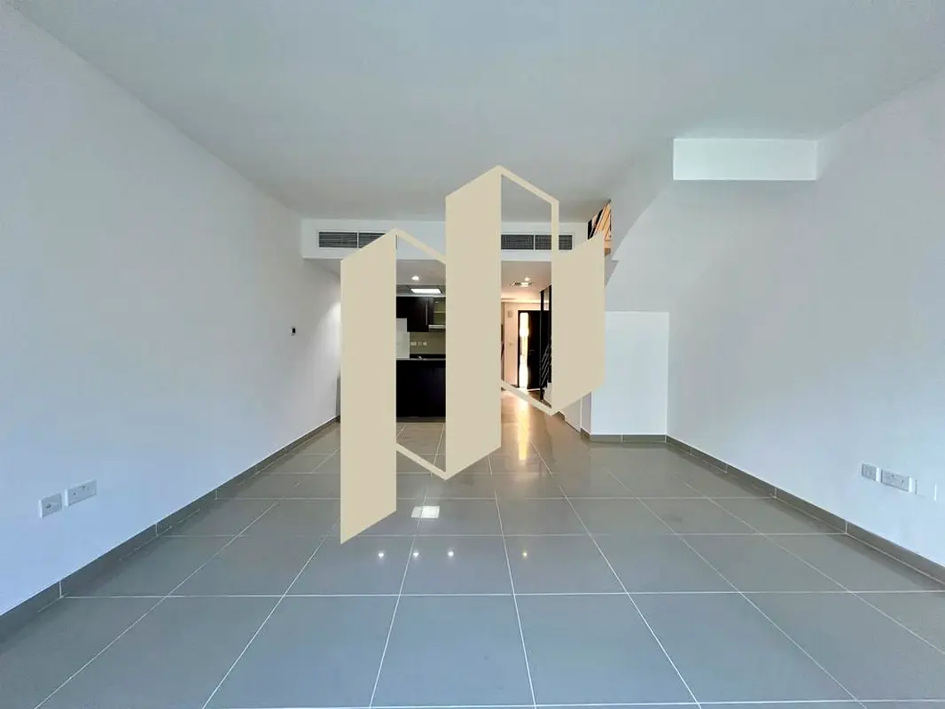 Spacious 4BR+M | Good Condition | Private Garden