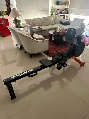 NordicTrack Rower - Foldable/Compact Rowing Machine in Good Condition