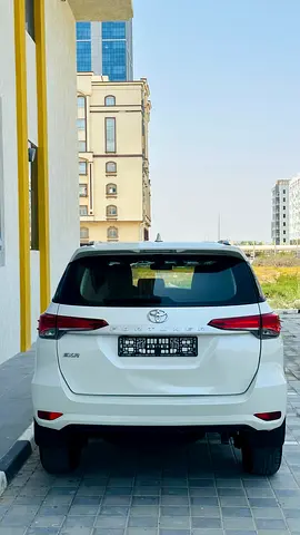 2021 Toyota FORTUNER 照片 9