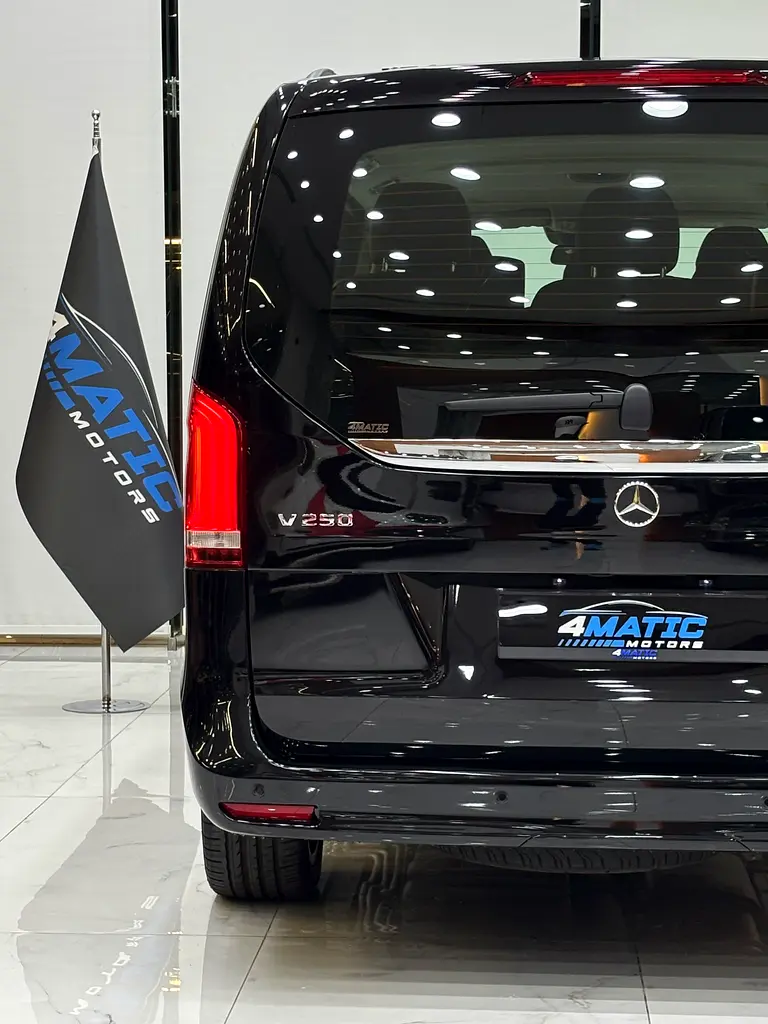 Mercedes-Benz V-Class 2024