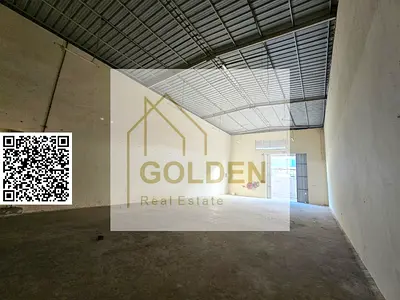 مستودع حديث يوفر قدرة كهربائية 23 كيلوواط ومساحة 2,467 قدم مربع ويقع مباشرة على شارع رئيسي.