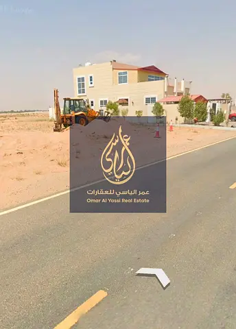 ارض اسعار لقطه في بساتين الزبير - منطقة جاهزه للبناء و مساحة كبيرة!